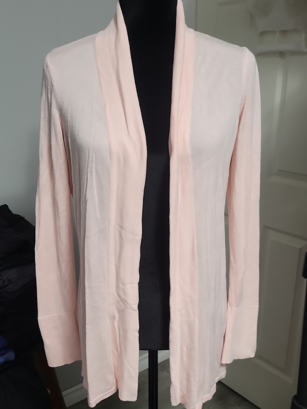 White House Black Market Size Medium Pink Cardigan
